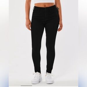 #24. Hollister High-Rise Black Super Skinny Jeans